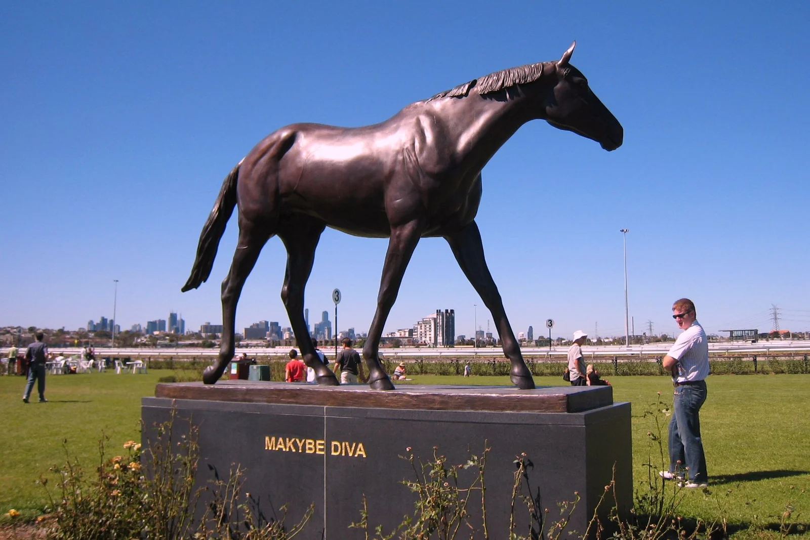 Bronze memorial statue of champion racehorse Makybe Diva situated on the lawn at Flemington.