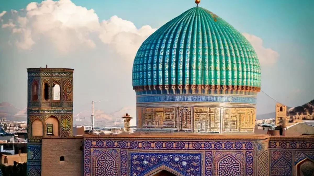 The Ezafe: Connecting Words