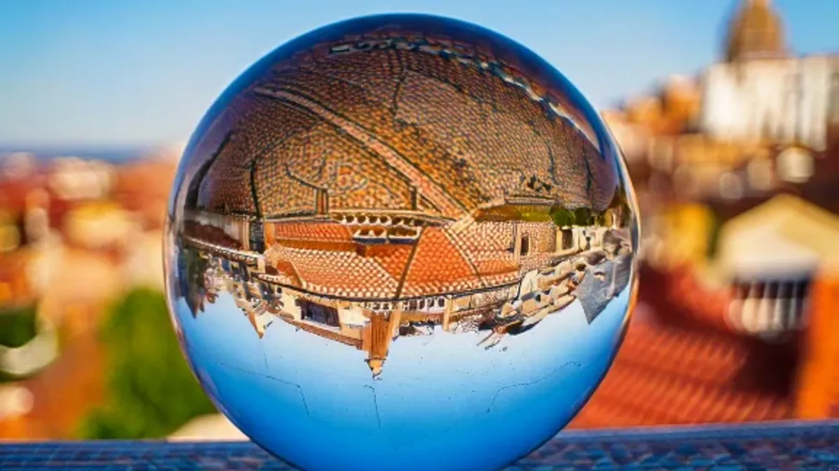 Hypotheticals and Giving Advice