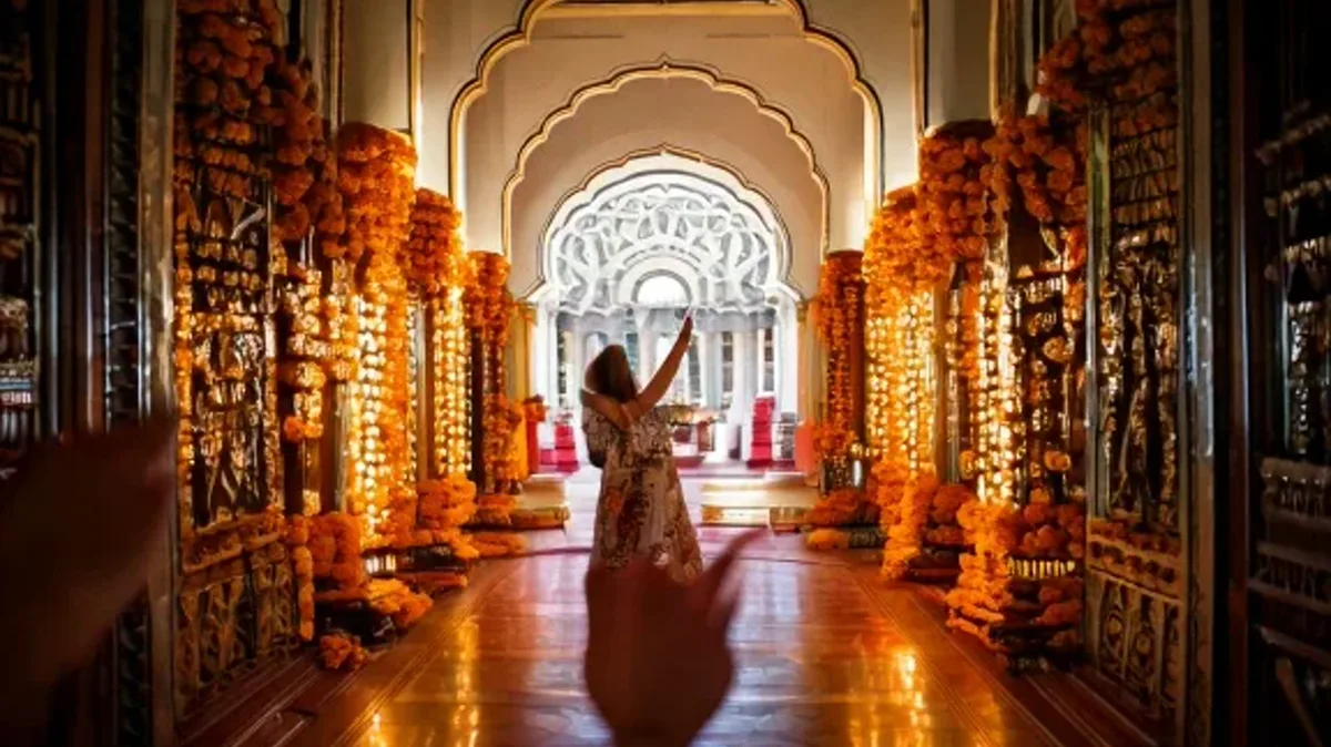 Connecting Ideas and People